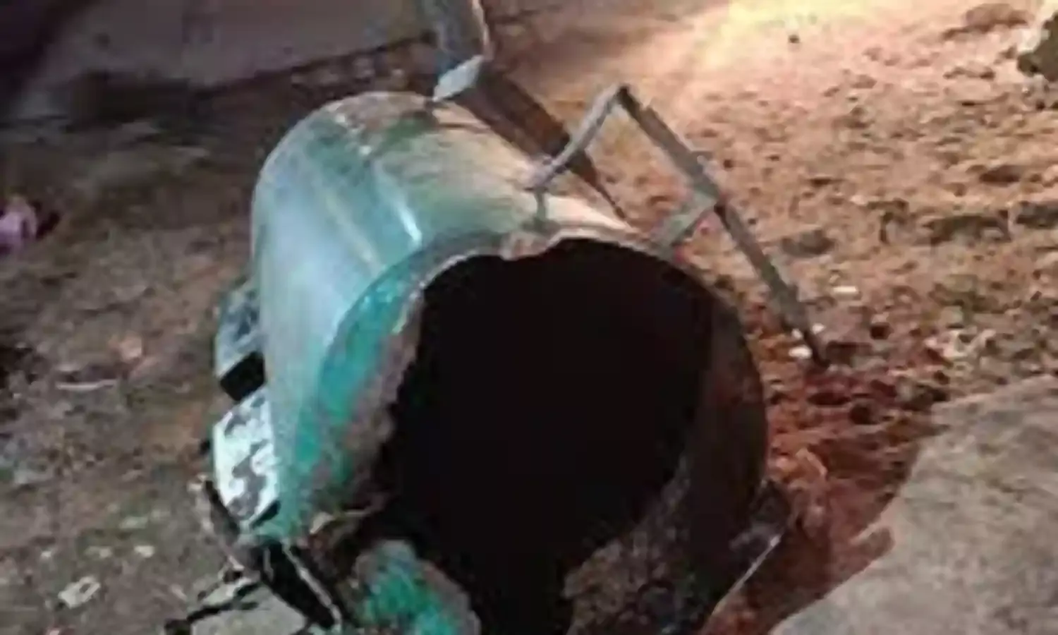 हवा टैंक फटने से दुकान पर कार्यरत मजदूर की मौत, मचा कोहराम