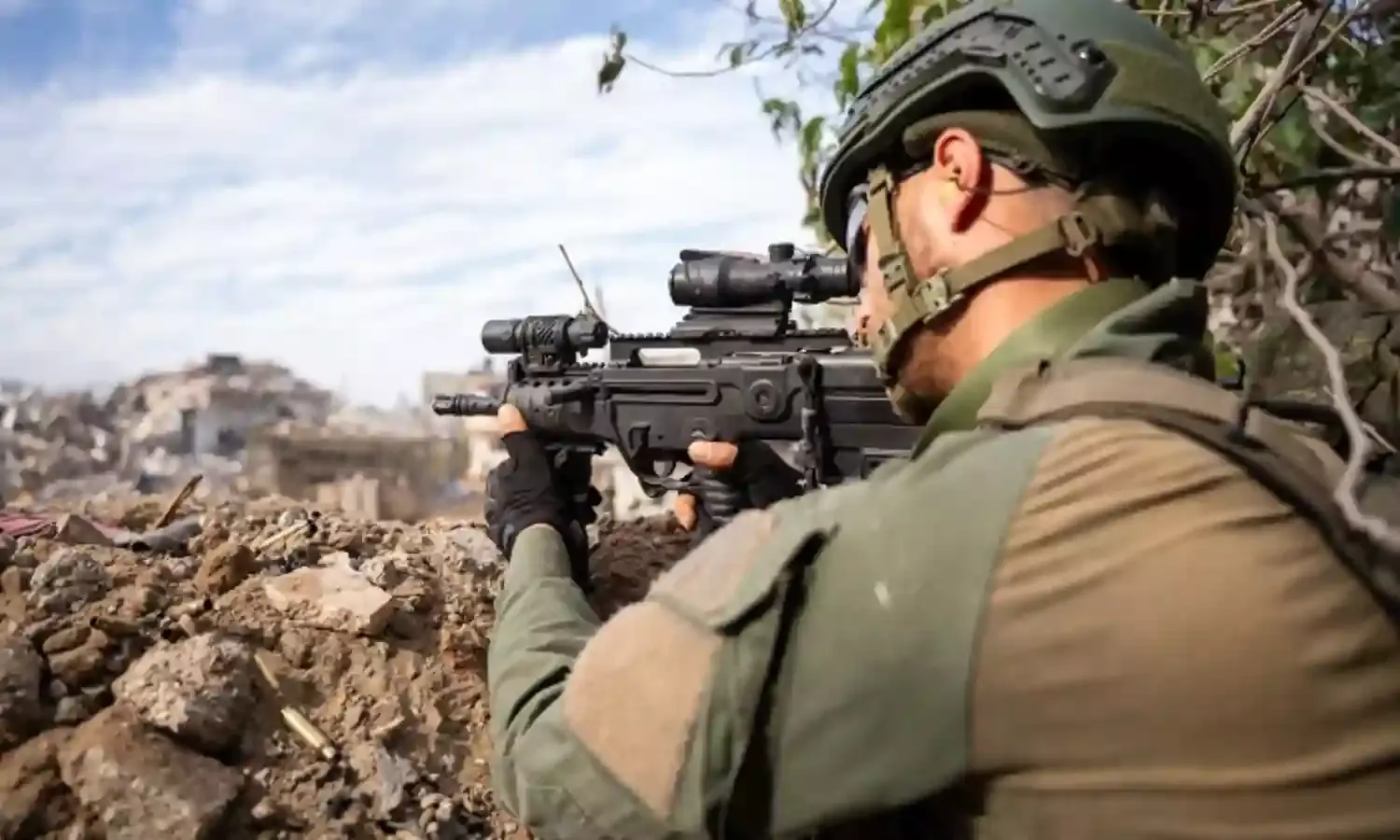 गाजा में इजराइल के सैन्य अभियान में कई लोग मारे गए