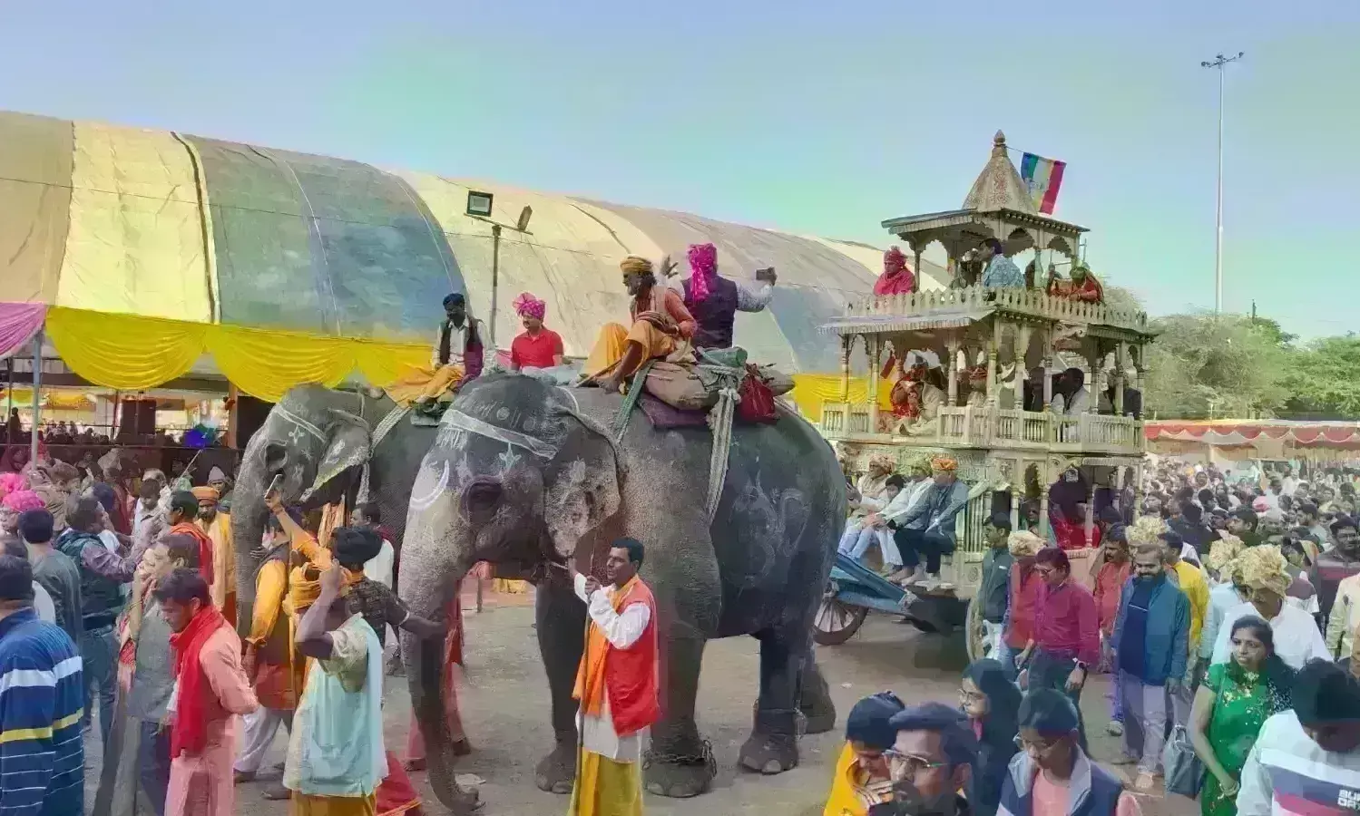 पंचकल्याणक महोत्सव के अंतिम दिन भगवान आदिनाथ को मिला मोक्ष, निकाली गजरथ फेरी उमड़ा जनसैलाब