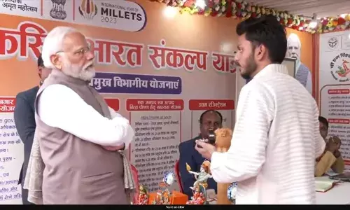 प्रधानमंत्री ने वाराणसी में केंद्र सरकार की योजनाओं के लाभार्थियों से किया संवाद