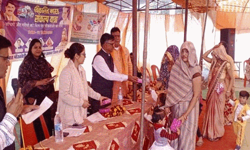 विकसित भारत संकल्प यात्रा के दौरान हितग्राहियों को किया गया लाभान्वित