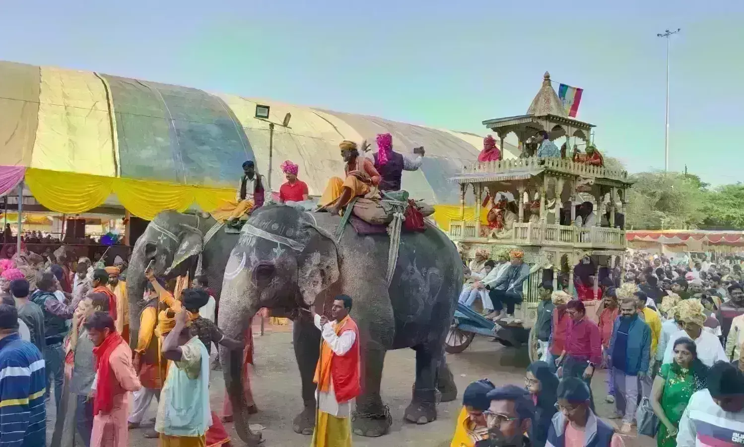 पंचकल्याणक महोत्सव के अंतिम दिन भगवान आदिनाथ को मिला मोक्ष, निकाली गजरथ फेरी उमड़ा जनसैलाब