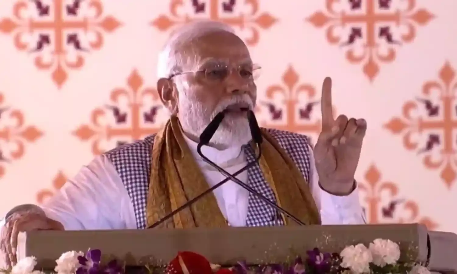 प्रधानमंत्री मोदी की जनसभा में शामिल होने के लिए उमड़ा जनसैलाब, मोदी—मोदी की गूंज