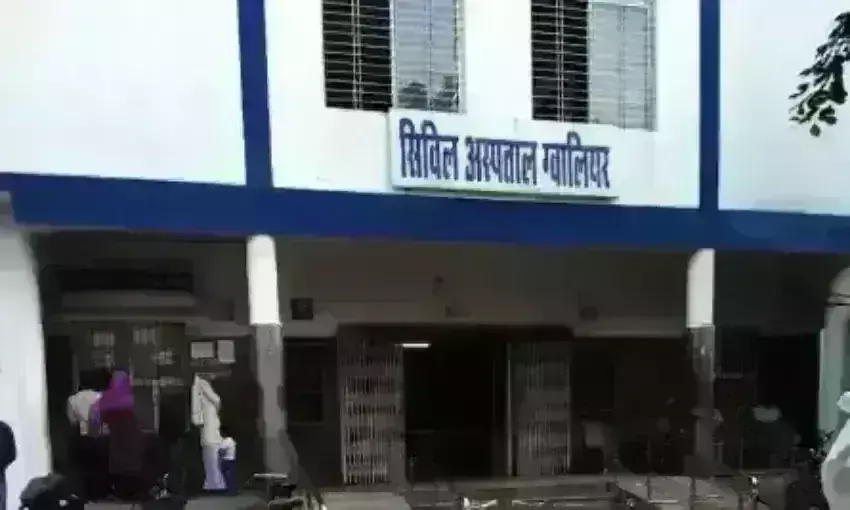 चिकित्सकों की उपलब्धता के बाद भी मरीज परेशान