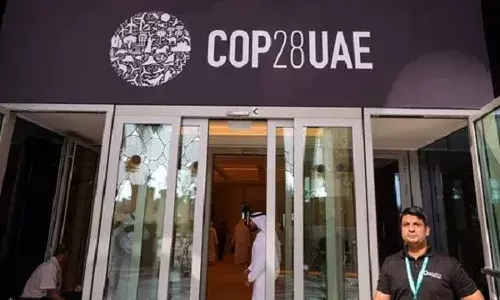 जीवाष्म ईंधन पर नियंत्रण के उपायों तक सिमटा दुबई जलवायु सम्मेलन