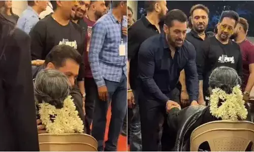सलमान खान ने भीड़ में सबको छोड़ अनुभवी गायिका उषा उथुप को गले मिलने दौड़े