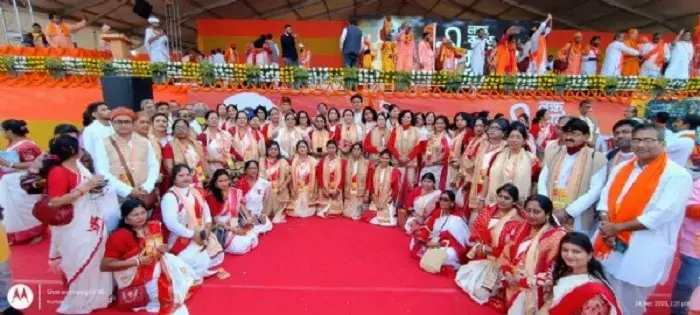 सामूहिक गीता पाठ और गीत हे पार्थ सारथी बजाओ बजाओ के गायन का विश्व रिकॉर्ड बना सामूहिक गीता पाठ और गीत हे पार्थ सारथी बजाओ बजाओ के गायन का विश्व रिकॉर्ड बना