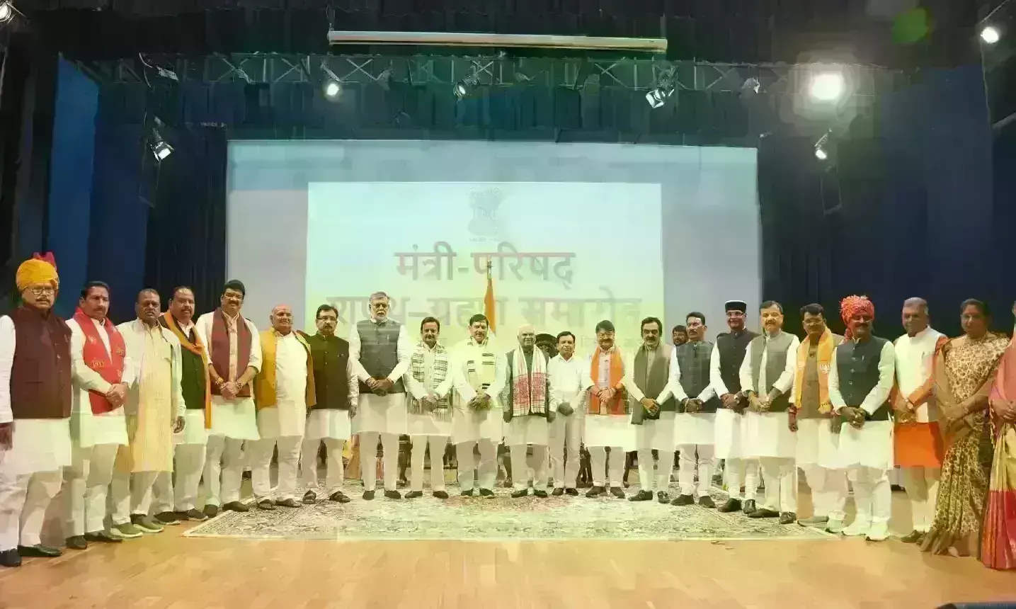 मप्र में हुआ मंत्रिमंडल का गठन, ग्वालियर जिले से प्रद्युम्न सिंह तोमर और नारायण सिंह कुशवाह ने ली शपथ