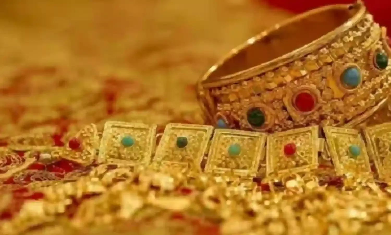 सर्राफा बाजार में तेजी का रुख, चेन्नई में सोना 64 हजार के पार