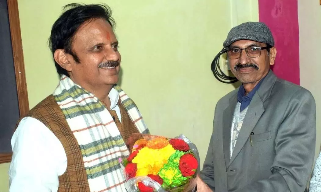 नवस्वदेश पहुंचे उपमुख्यमंत्री राजेंद्र शुक्ल