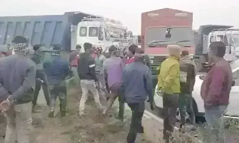 देश भर में थमे ट्रकों के पहिए, हिट एंड रन एक्ट के खिलाफ ट्रक चालकों ने किया प्रदर्शन