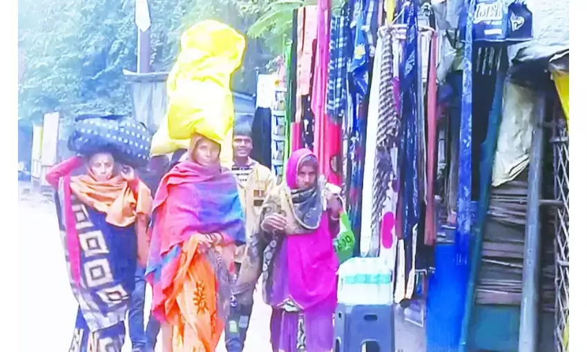 हड़ताल का दिखा व्यापक असर, भीषण सर्दी में यात्री होते रहे परेशान