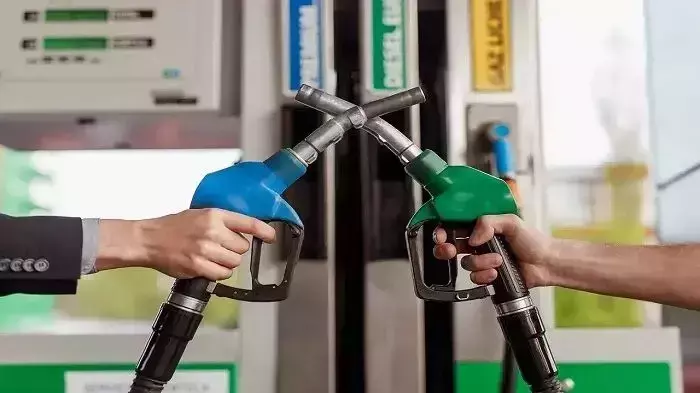 कच्चा तेल 79 डॉलर प्रति बैरल के करीब, पेट्रोल-डीजल की कीमत स्थिर