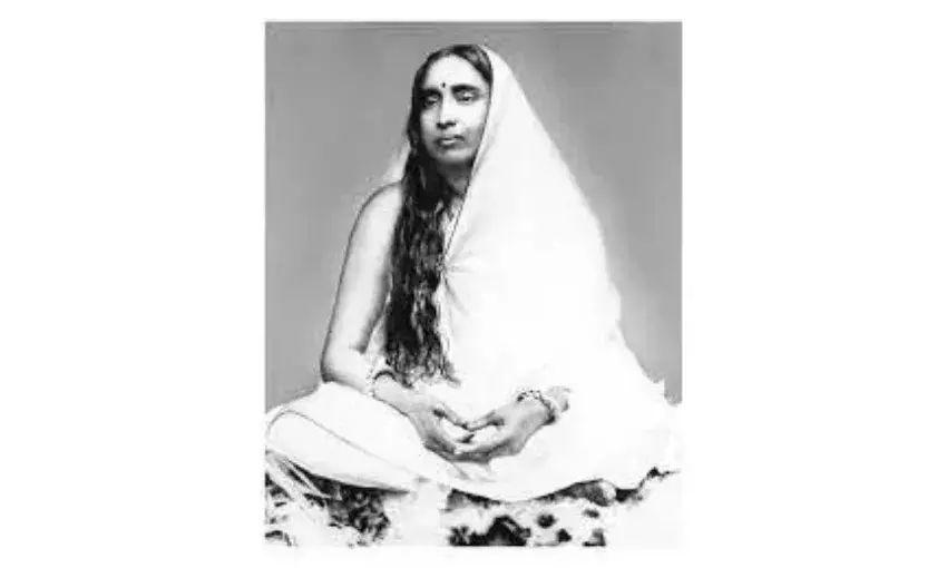 अनंत रूपिणी मां सारदा मणि