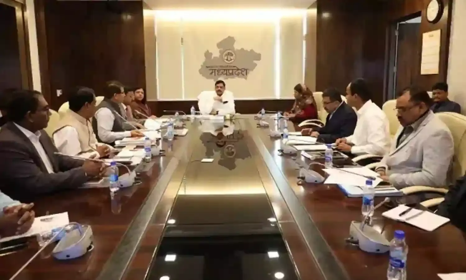 बढ़ते हुए नगरीय क्षेत्र की जरूरतों के अनुसार पेयजल आपूर्ति सुनिश्चित करें: मुख्यमंत्री डॉ. यादव