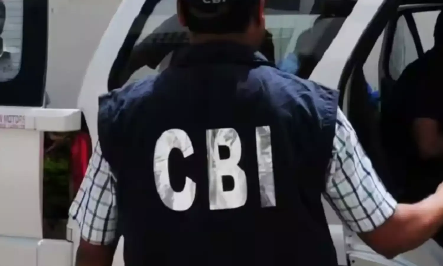 पश्चिम बंगाल में घूस देकर हुई थीं 1,829 अवैध भर्तियां पश्चिम बंगाल में घूस देकर हुई थीं 1,829 अवैध भर्तियां