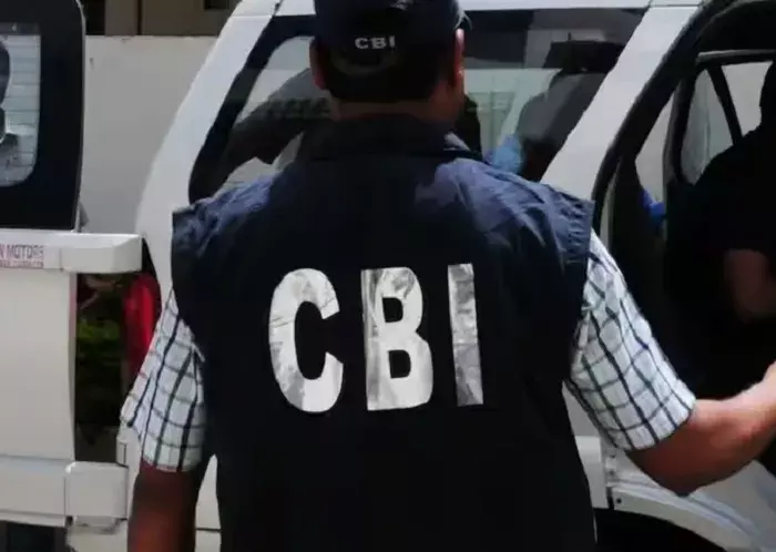 पश्चिम बंगाल में घूस देकर हुई थीं 1,829 अवैध भर्तियां