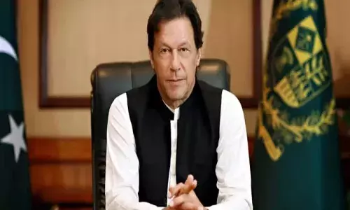 इमरान खान ने नामांकन पत्र खारिज किए जाने को चुनौती दी