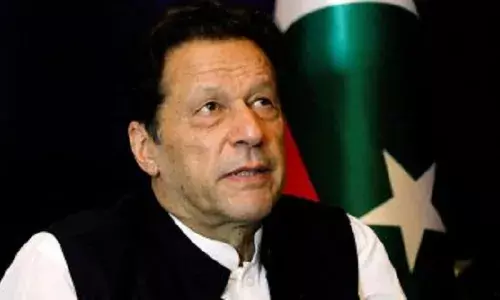 इमरान खान की पार्टी चुनाव चिह्न बचाने के लिए उच्चतम न्यायालय पहुंची