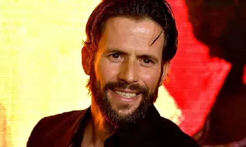 विमान हादसे में हॉलीवुड एक्टर क्रिश्चियन ओलिवर कीमौत