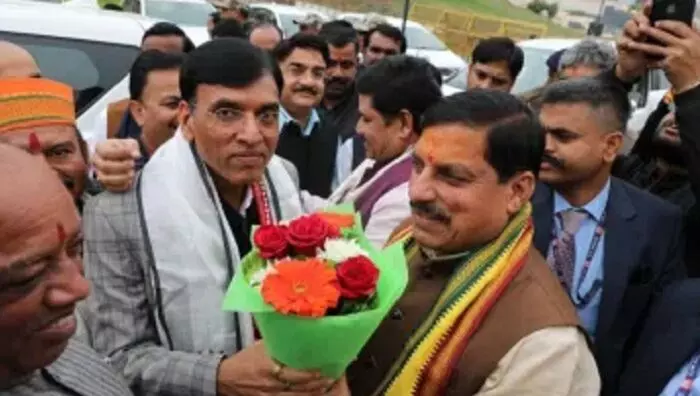 उज्जैन के महाकाल महालोक में देश के पहले हेल्दी-हाईजीनिक फूड स्ट्रीट प्रसादम का लोकार्पण