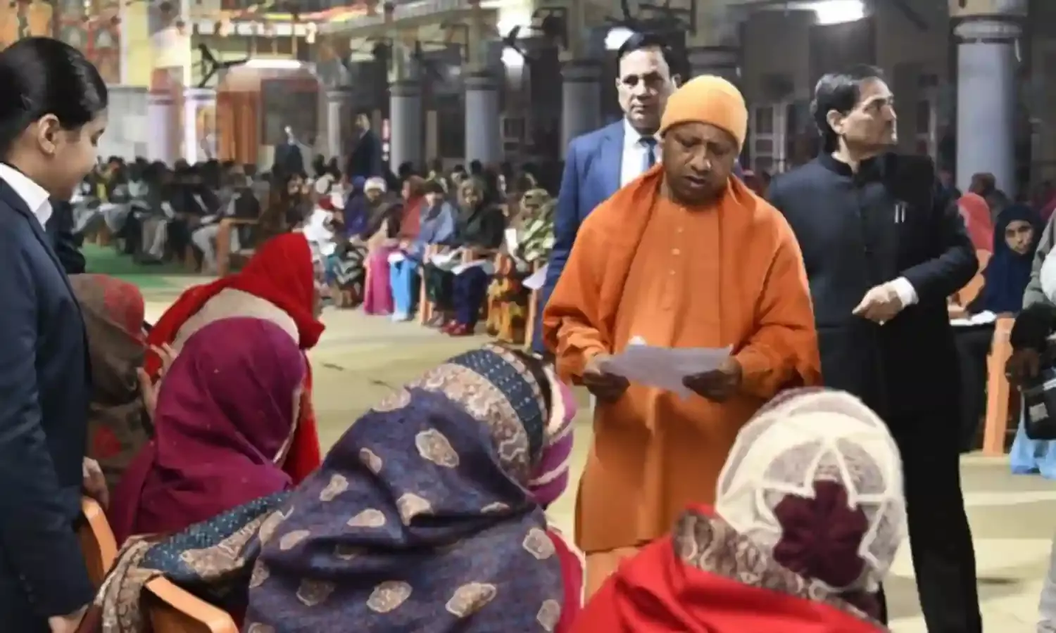 सरकार अन्‍याय रोककर सबके जीवन में खुशहाली लाने को संकल्पित : मुख्यमंत्री