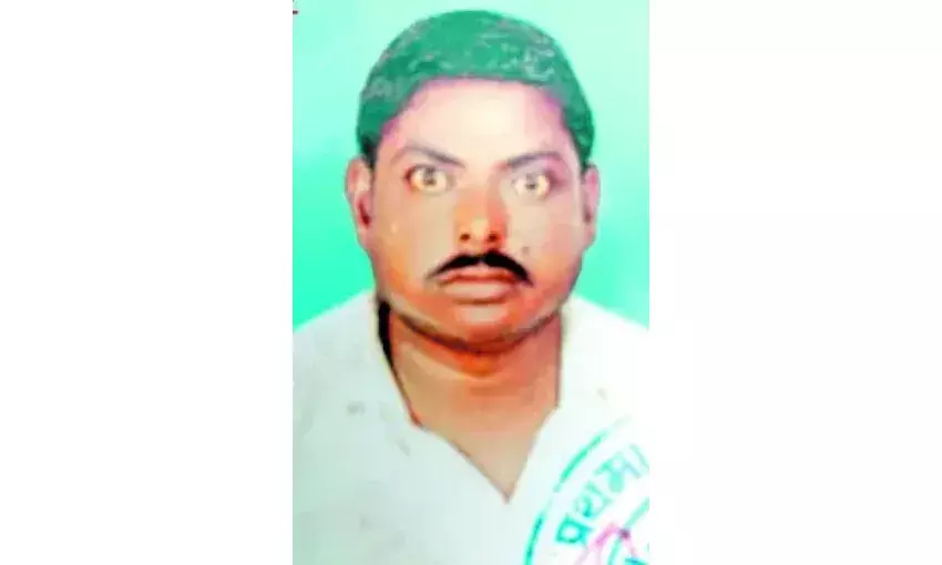 कर्ज से परेशान गल्ला व्यापारी ने की आत्महत्या 