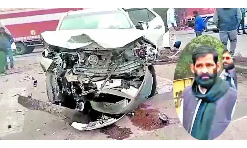 गरौठा विधायक की फॉर्च्यूनर कार और स्कॉर्पियो  में भीषण भिडंत