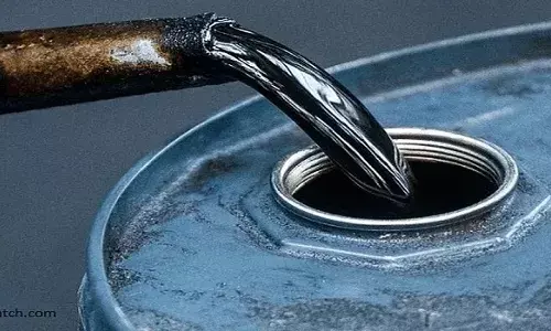 कच्चा तेल 78 डॉलर प्रति बैरल के करीब, पेट्रोल-डीजल की कीमत स्थिर