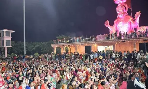 पितृरेश्वर हनुमान की 11 हजार दीपों से महाआरती, हनुमान चालीसा के 11 हजार पाठ