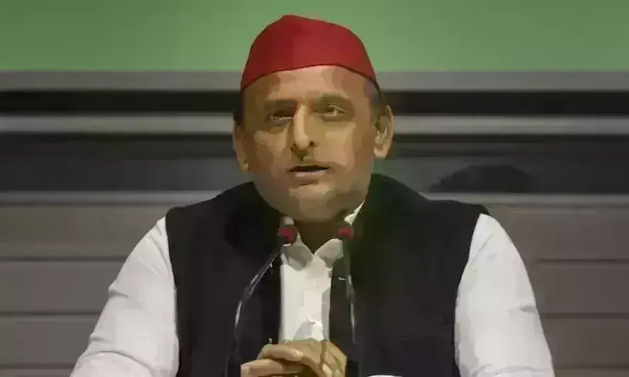 अखिलेश यादव ने सरकार पर साधा निशाना, कहा - जनता दस सालों में महंगाई, बेरोजगारी, भ्रष्टाचार से त्रस्त