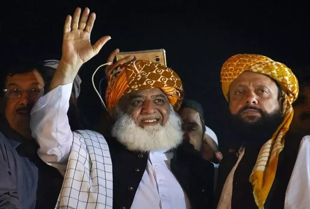 एसीबी ने मुजीब, फारूकी और नवीन के प्रति रूख किया नरम, केंद्रीय अनुबंध देने का किया फैसला