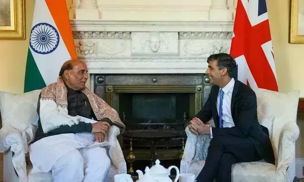 राजनाथ सिंह लंदन में ब्रिटिश पीएम ऋषि सुनक से मिले, 22 साल बाद ब्रिटेन दौरे पर पहुंचे पहले रक्षामंत्री