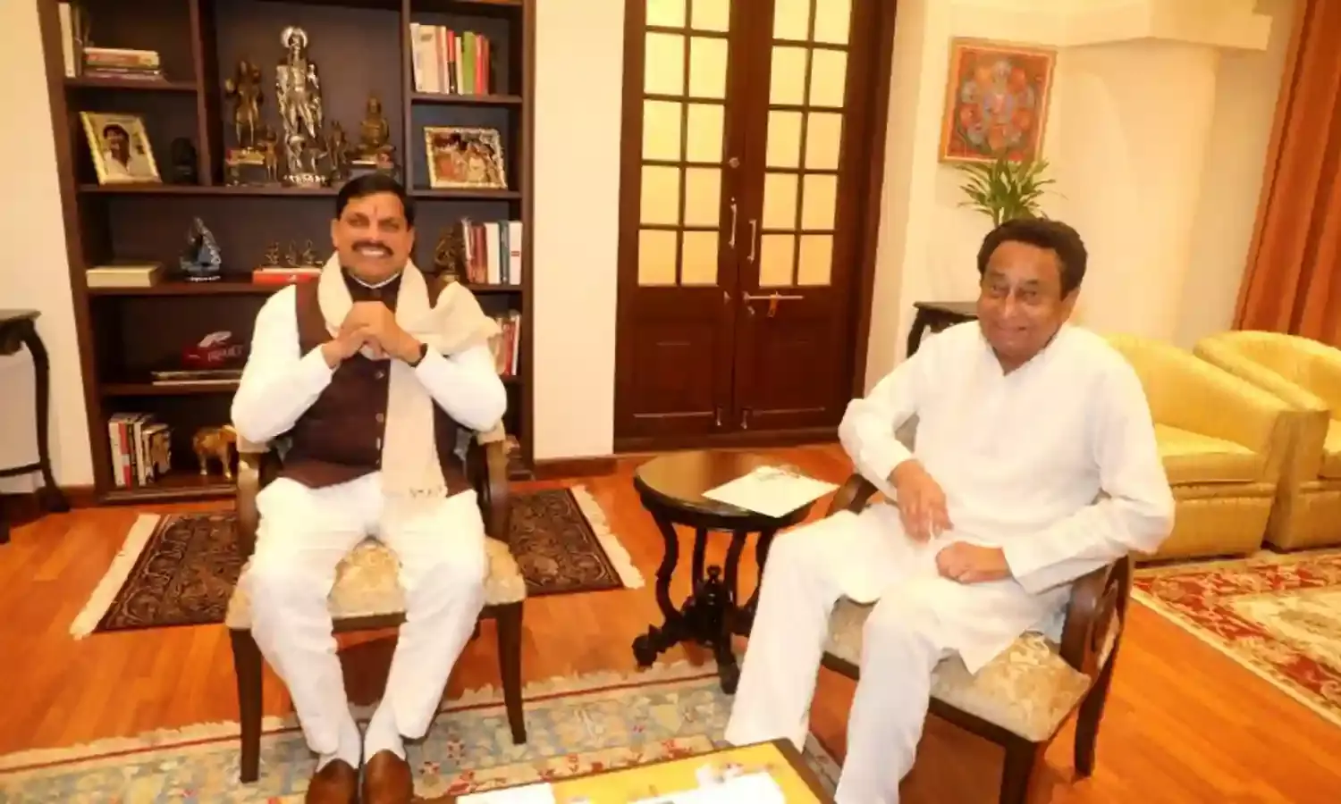 मप्रः पूर्व मुख्यमंत्री कमलनाथ से मिले मुख्यमंत्री डॉ. यादव मप्रः पूर्व मुख्यमंत्री कमलनाथ से मिले मुख्यमंत्री डॉ. यादव