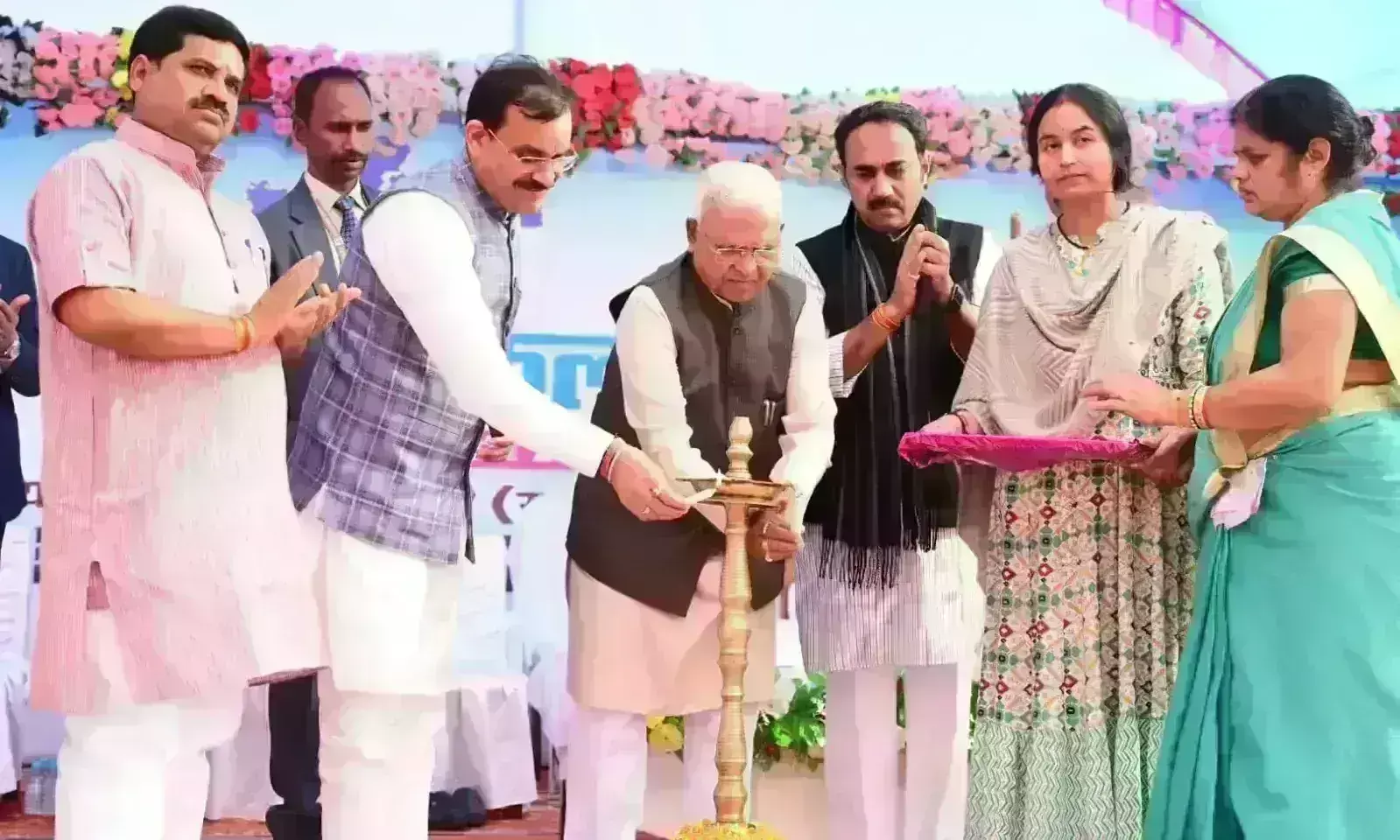 संकल्प यात्रा में शामिल हुए वीडी शर्मा, कहा - प्रधानमंत्री का सपना विकसित भारत का निर्माण