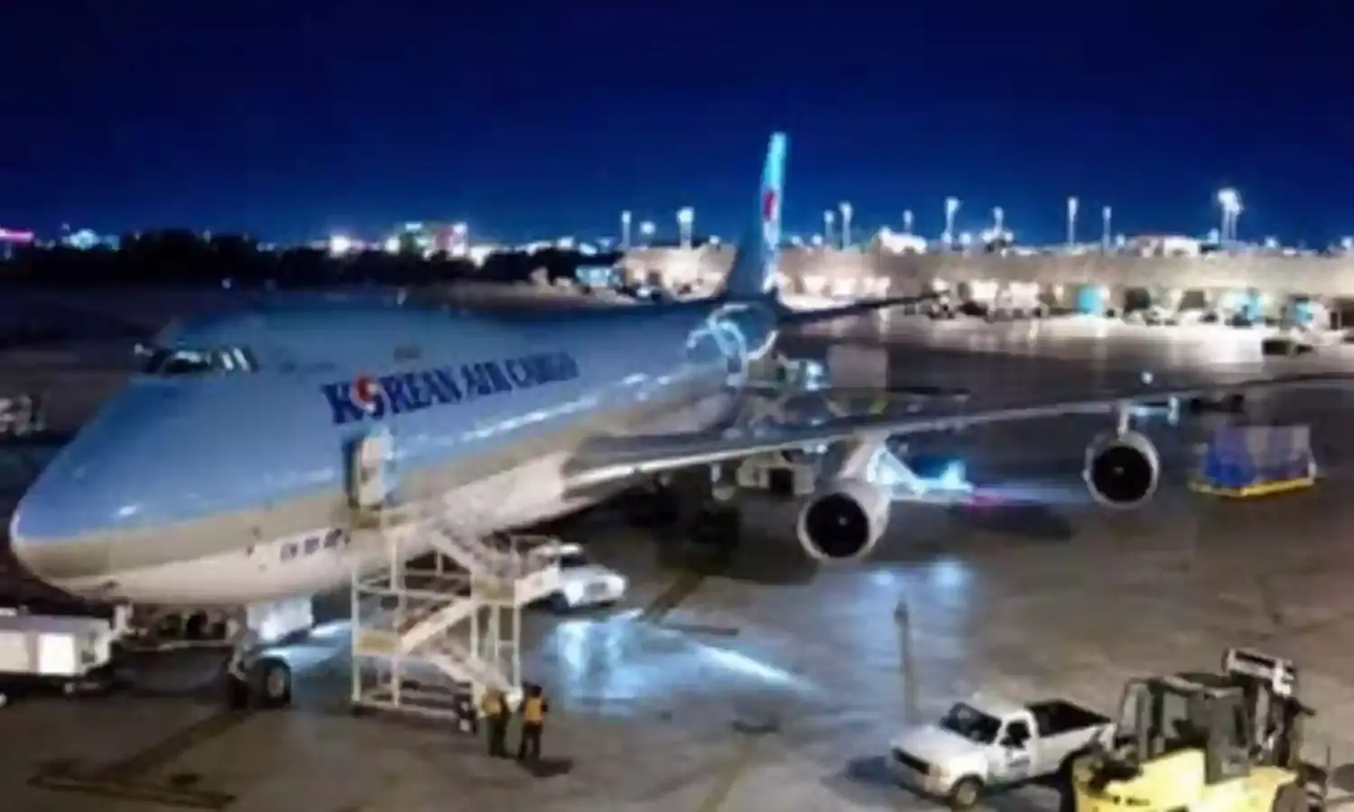 जापान के न्यू चिटोज हवाई अड्डे पर 2 यात्री विमान टकराए, कई उड़ानें रद्द