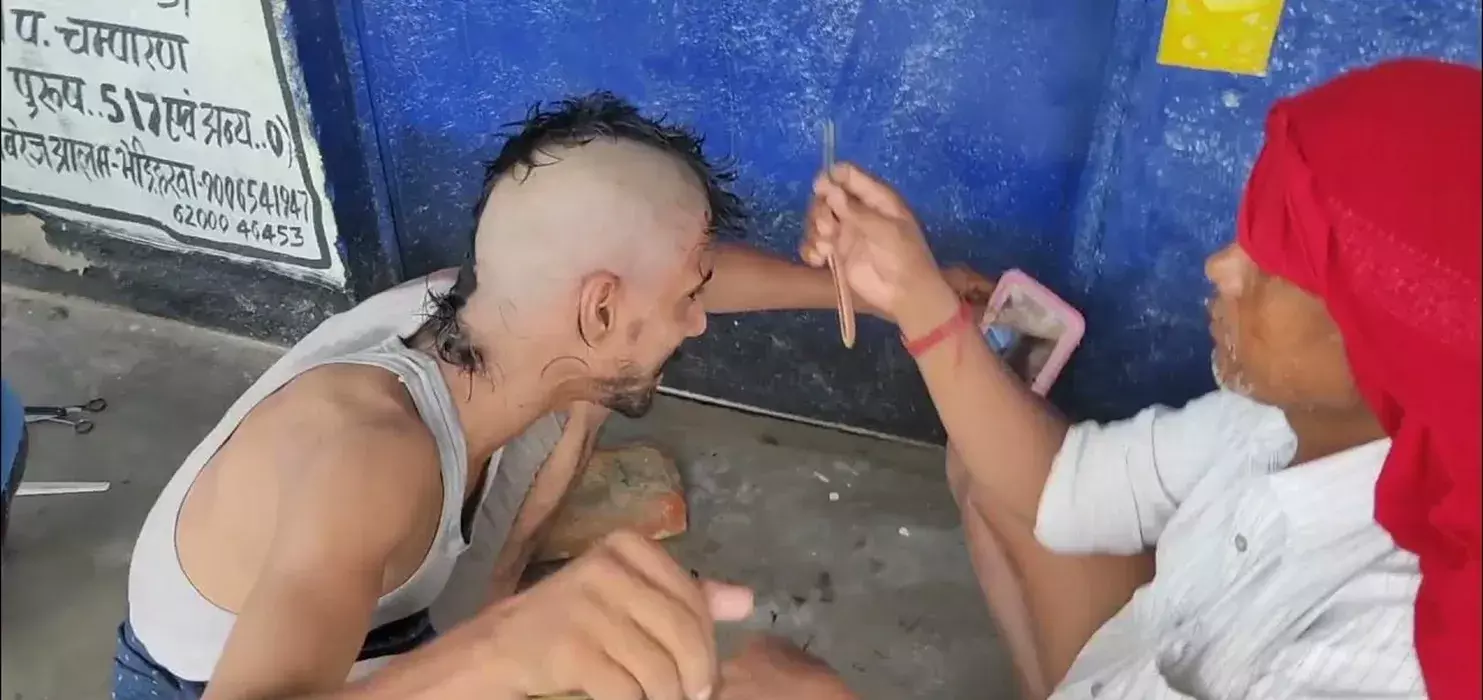 मृत्यु के बाद हिंदू पुरुषों के लिए परिवार में अपना सिर मुंडवाना क्यों महत्वपूर्ण है?