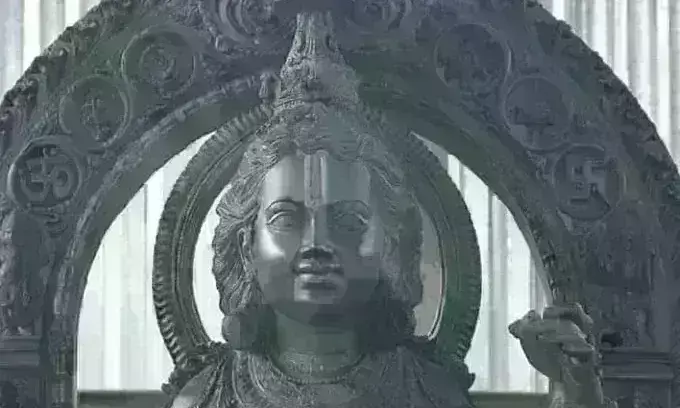 श्री रामलला की पूरी प्रतिमा की पहली तस्वीर आई सामने, मंद-मंद मुस्कान से मोहा भक्तों का मन, जानिए खासियत