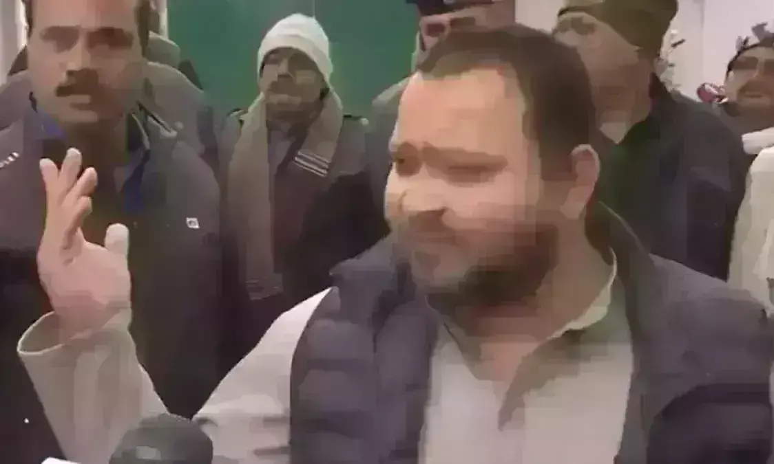 लालू और तेजस्वी यादव ने नीतीश कुमार से की मुलाकात, कहा - जदयू और हम साथ -साथ