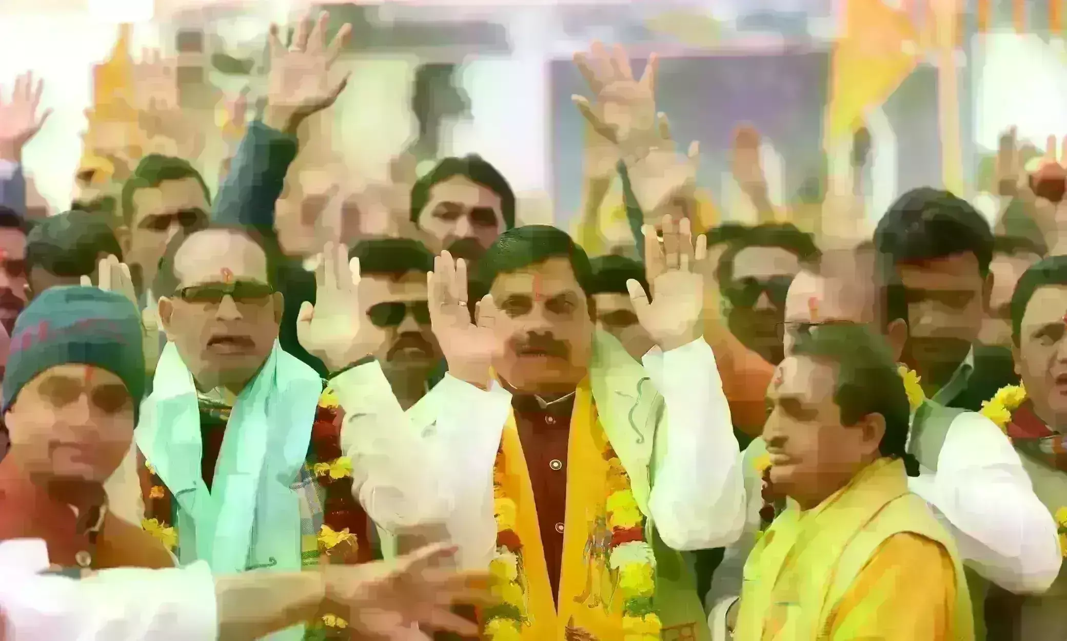 मप्र के मुख्यमंत्री-पूर्व मुख्यमंत्री पहुंचे ओरछा, मंदिरों में गूंजे जय श्री राम के नारे