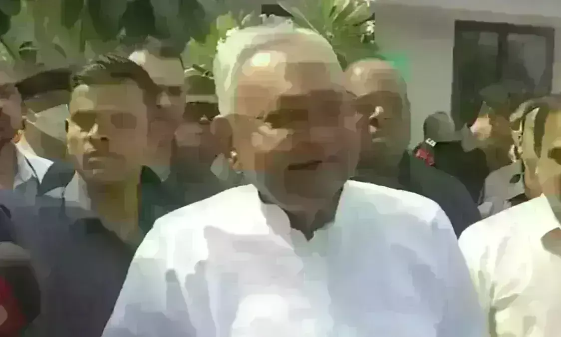 बिहार में तेज हुई राजनीतिक हलचल, राज्यपाल से मिले मुख्यमंत्री नीतीश बिहार में तेज हुई राजनीतिक हलचल, राज्यपाल से मिले मुख्यमंत्री नीतीश