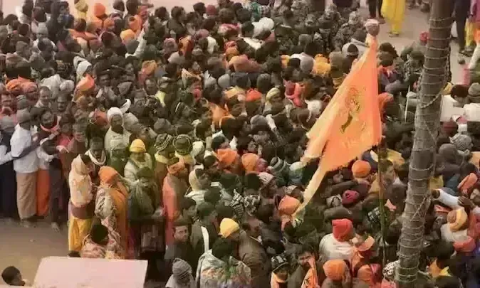 राम मंदिर आज भी उमड़ा जन सैलाब, अब सुबह छह बजे से रात 10 बजे तक दर्शन कर सकेंगे श्रद्धालु