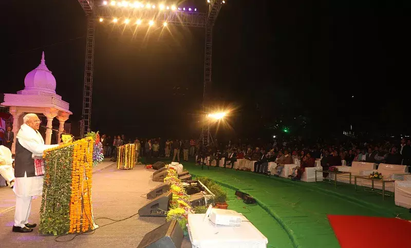 लोकरंग हमारी सांस्कृतिक धरोहर को परिचित कराने का सराहनीय प्रयासः राज्यपाल लोकरंग हमारी सांस्कृतिक धरोहर को परिचित कराने का सराहनीय प्रयासः राज्यपाल