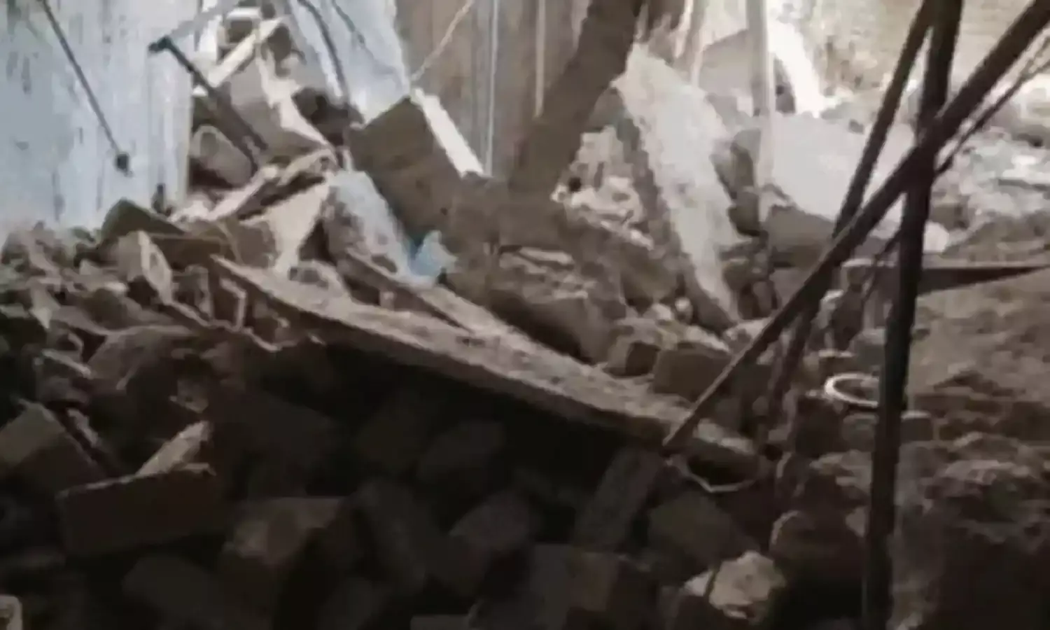 मंदसौरः बर्नर ऑन करते ही रसोई गैस सिलेंडर में हुआ विस्फोट, महिला की मौत