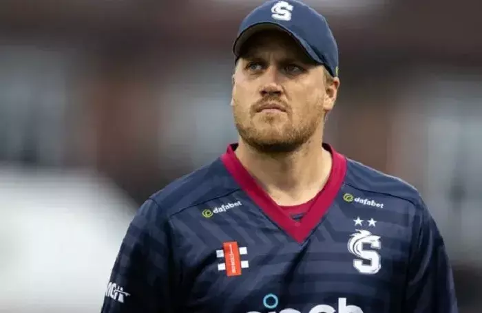 वॉर्सेस्टरशायर ने 2024 के लिए जोश कॉब और यदविंदर सिंह का करार