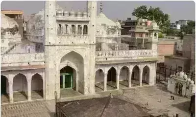 ज्ञानवापी मामले में हिंदू पक्ष ने सुप्रीम कोर्ट में दाखिल की याचिका, वजूखाने के सर्वे की मांग