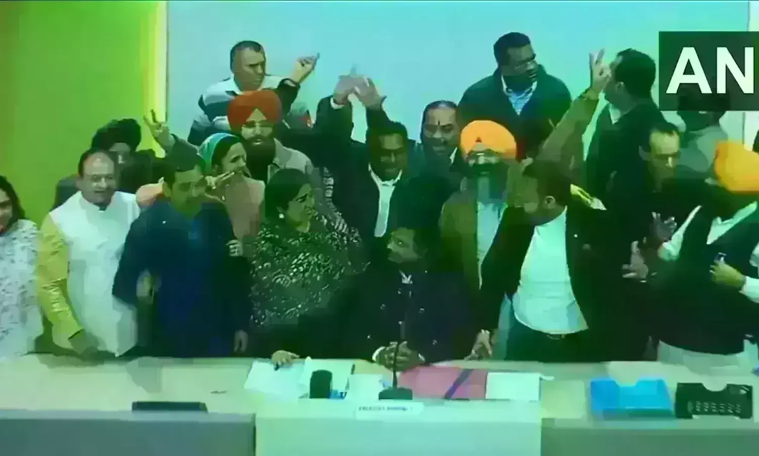 चंडीगढ़ में भाजपा को मिली बड़ी जीत, मनोज सोनकर बने नए महापौर, आप - कांग्रेस गठबंधन को झटका