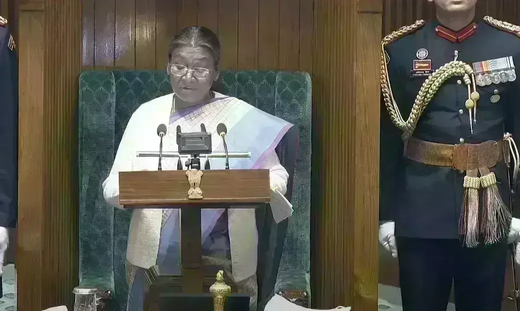 संसद का बजट सत्र शुरू, राष्ट्रपति मुर्मू ने किया संबोधित, कहा - नए भवन में  एक भारत-श्रेष्ठ भारत की महक