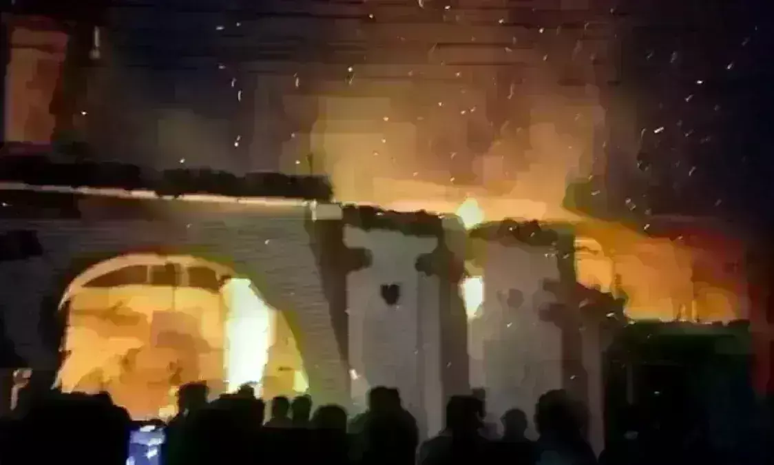 ग्वालियर में शादी के जश्न में पड़ा भंग, मैरिज गार्डन में लगी भीषण आग, बाल बाल बची लोगों की जान