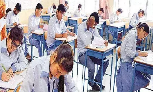 पश्चिम बंगाल में माध्यमिक परीक्षा के पहले दिन ही पेपर लीक